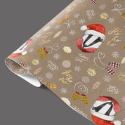 Geschenkpapier Weihnachten Dachs – Bogen 70 × 50 cm mit Daniel Dachs, "Ho ho ho" und "Frohes Fest", handgemalt