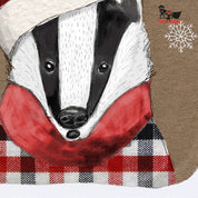 Weihnachtskarte Dachs – handgemaltes Tier-Motiv mit Weihnachtsmütze und Karoschal, nachhaltig produziert