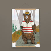 Kinderposter Benno Bär mit Posterleiste aus Eichenholz, handgemalt auf Naturpapier